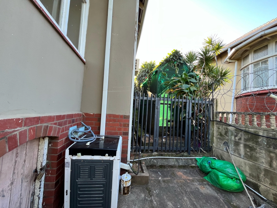 6 Bedroom Property for Sale in Umbilo KwaZulu-Natal
