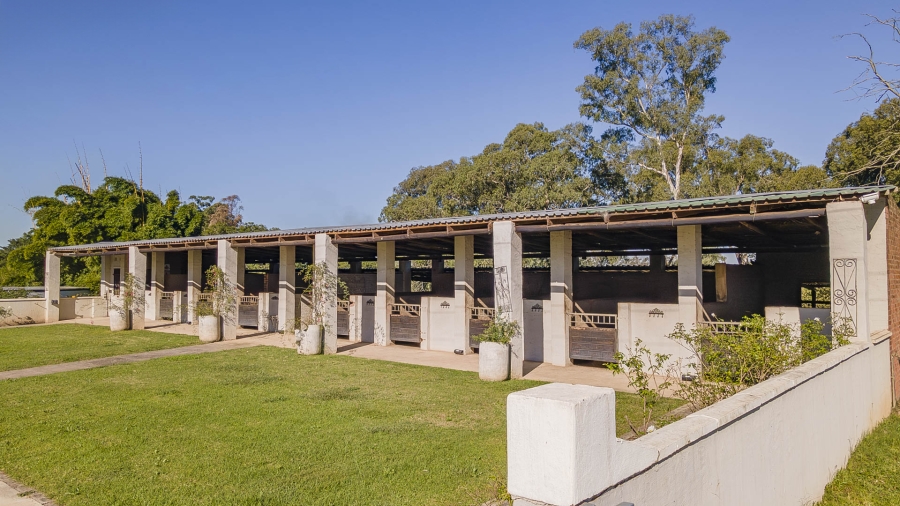 8 Bedroom Property for Sale in Wartburg KwaZulu-Natal