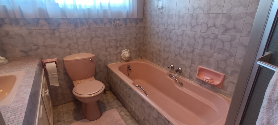 4 Bedroom Property for Sale in Brighton Beach KwaZulu-Natal