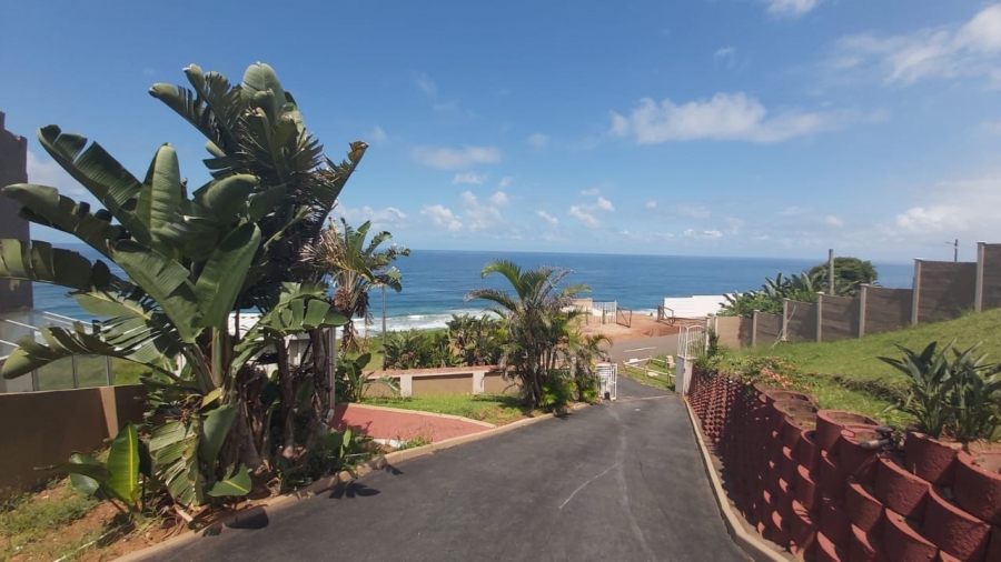 5 Bedroom Property for Sale in Treasure Beach KwaZulu-Natal