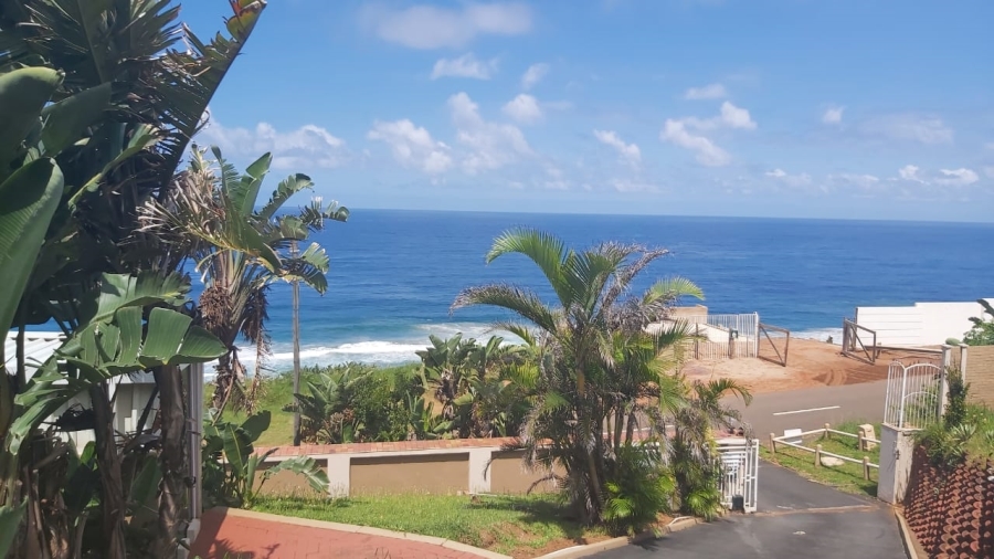 5 Bedroom Property for Sale in Treasure Beach KwaZulu-Natal