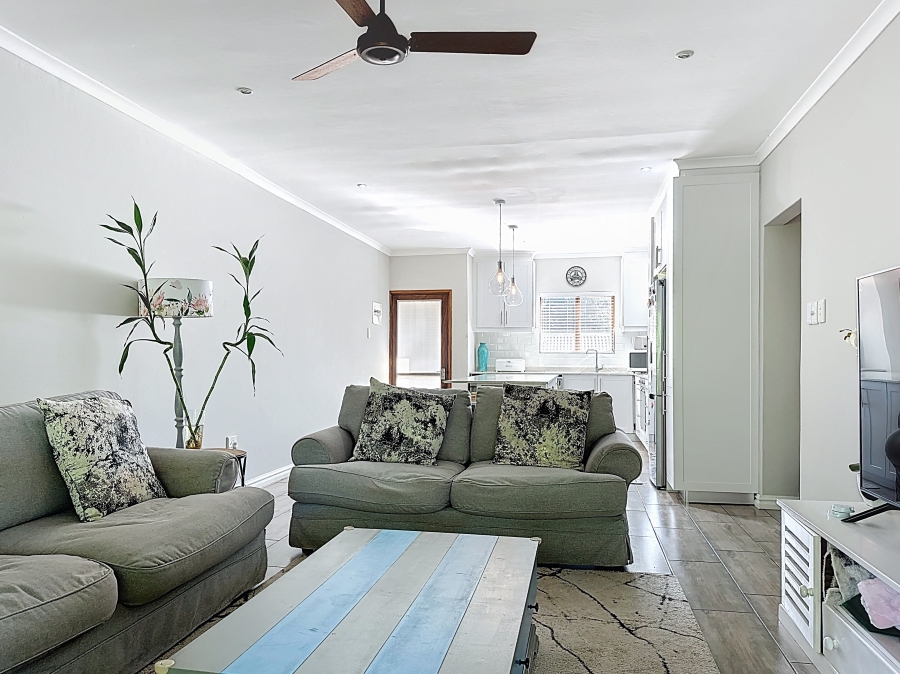 3 Bedroom Property for Sale in Ballitoville KwaZulu-Natal