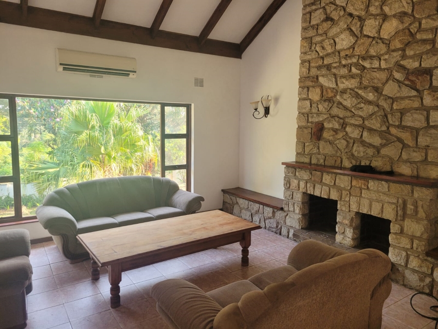 5 Bedroom Property for Sale in Manaba Beach KwaZulu-Natal