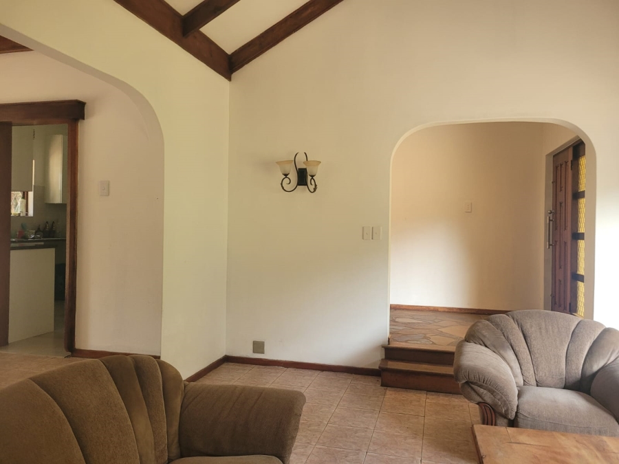 5 Bedroom Property for Sale in Manaba Beach KwaZulu-Natal