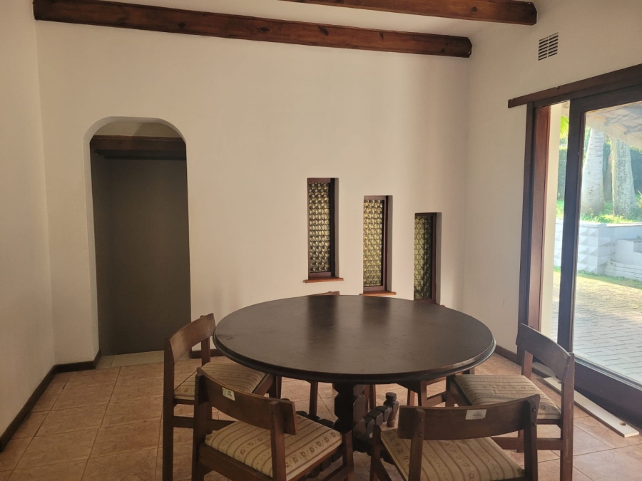 5 Bedroom Property for Sale in Manaba Beach KwaZulu-Natal