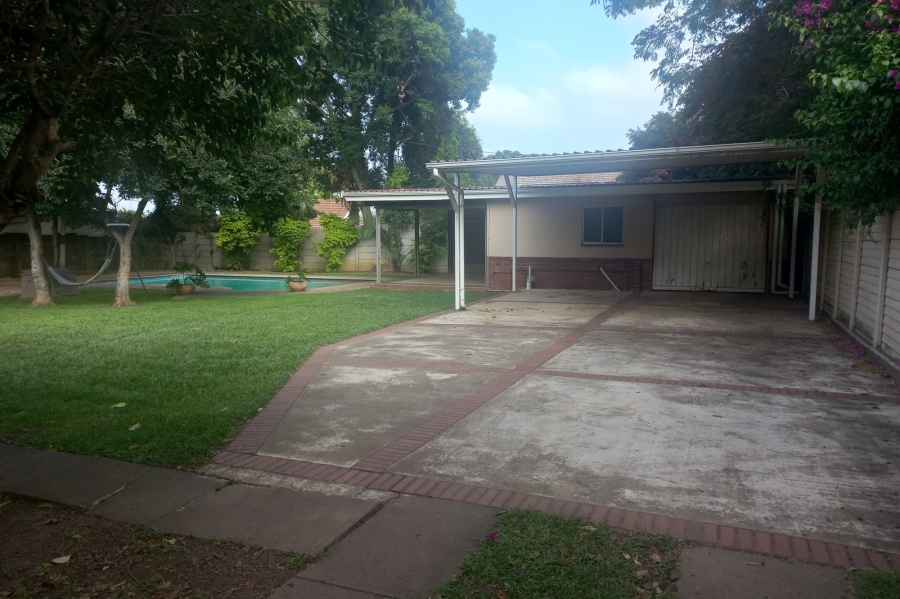 5 Bedroom Property for Sale in Scottsville KwaZulu-Natal