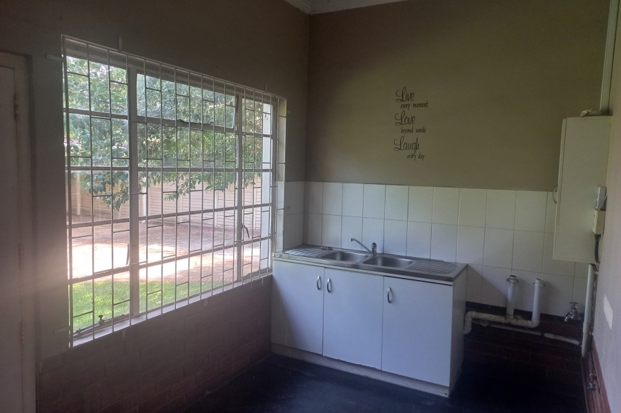 5 Bedroom Property for Sale in Scottsville KwaZulu-Natal