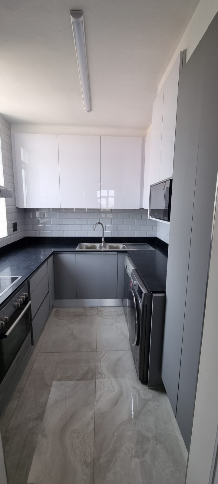 To Let 2 Bedroom Property for Rent in Essenwood KwaZulu-Natal