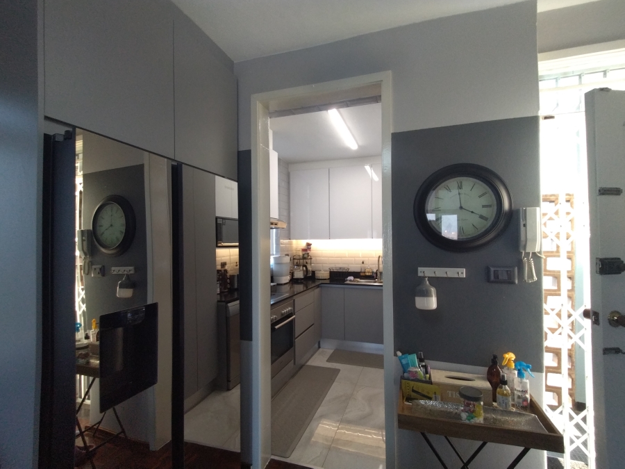 To Let 2 Bedroom Property for Rent in Essenwood KwaZulu-Natal