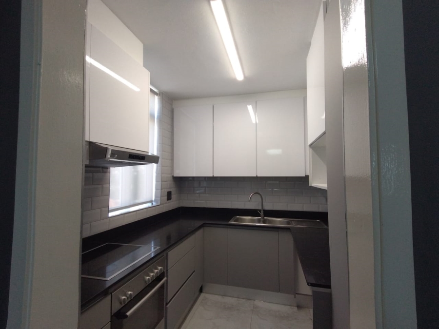 To Let 2 Bedroom Property for Rent in Essenwood KwaZulu-Natal