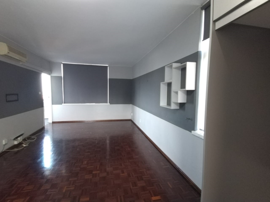 To Let 2 Bedroom Property for Rent in Essenwood KwaZulu-Natal