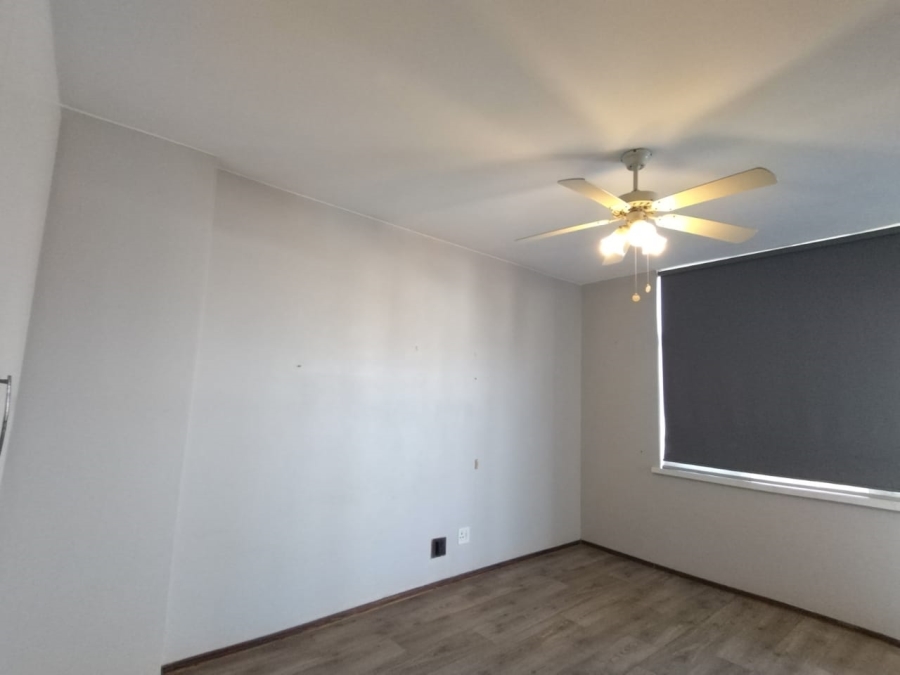 To Let 2 Bedroom Property for Rent in Essenwood KwaZulu-Natal