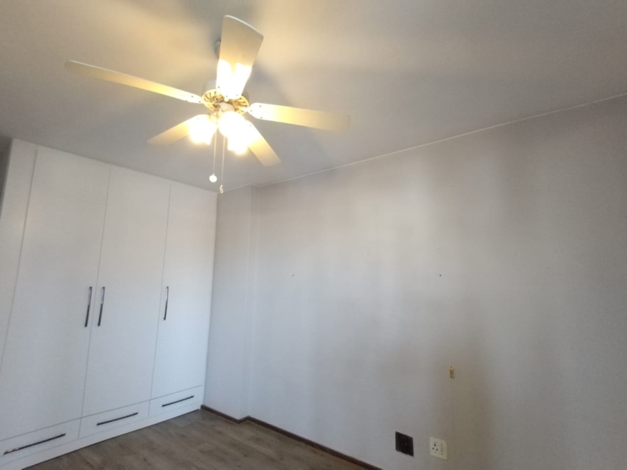To Let 2 Bedroom Property for Rent in Essenwood KwaZulu-Natal