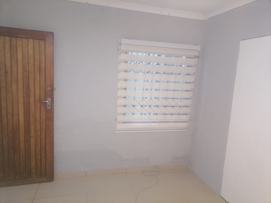 To Let 1 Bedroom Property for Rent in Bluff KwaZulu-Natal