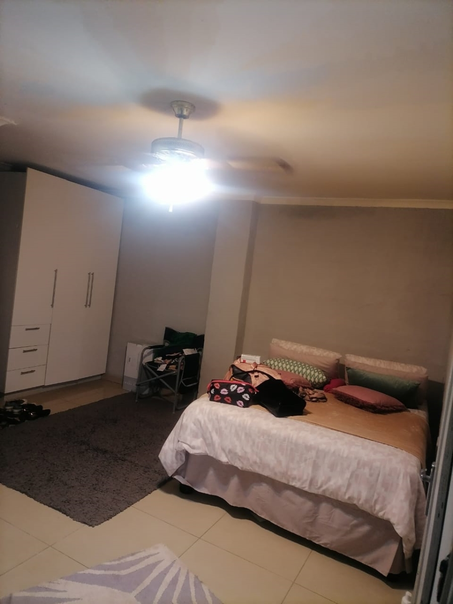 To Let 1 Bedroom Property for Rent in Bluff KwaZulu-Natal
