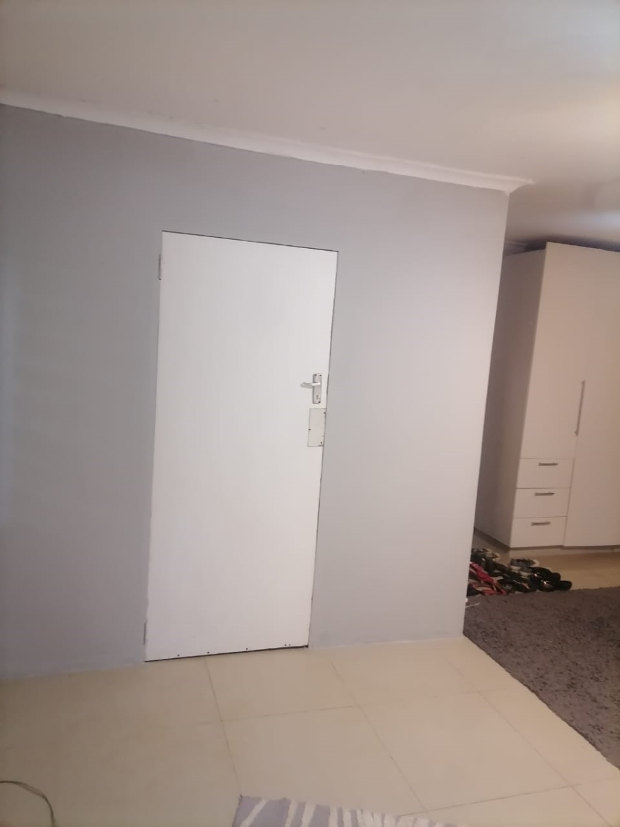 To Let 1 Bedroom Property for Rent in Bluff KwaZulu-Natal