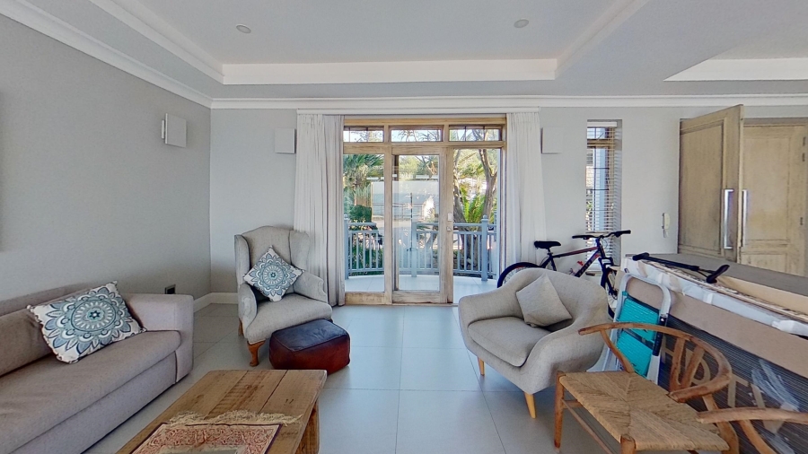 6 Bedroom Property for Sale in Tinley Manor KwaZulu-Natal
