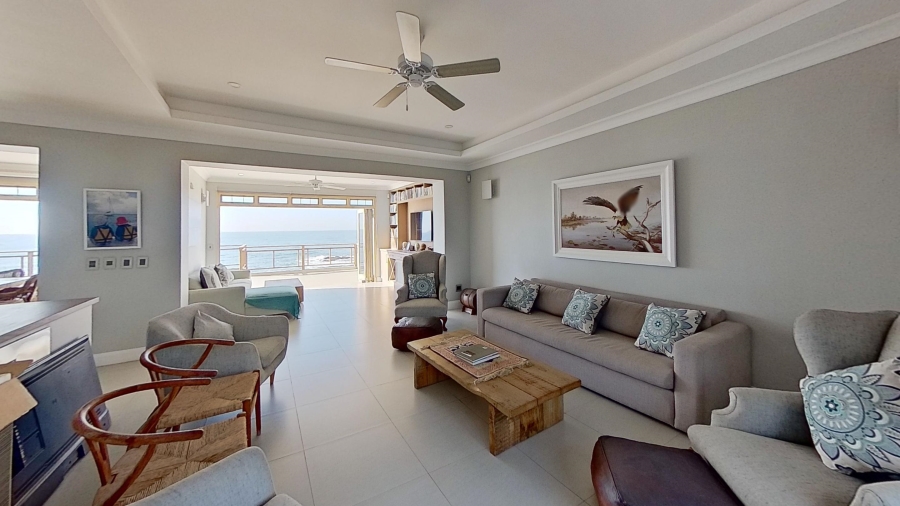6 Bedroom Property for Sale in Tinley Manor KwaZulu-Natal