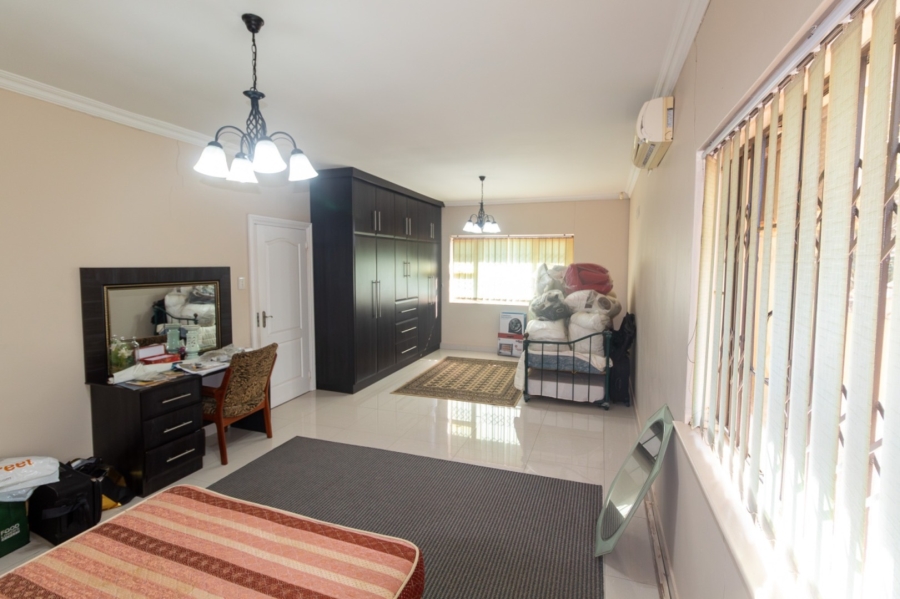 4 Bedroom Property for Sale in Brighton Beach KwaZulu-Natal