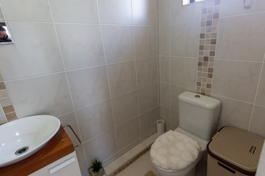 4 Bedroom Property for Sale in Brighton Beach KwaZulu-Natal