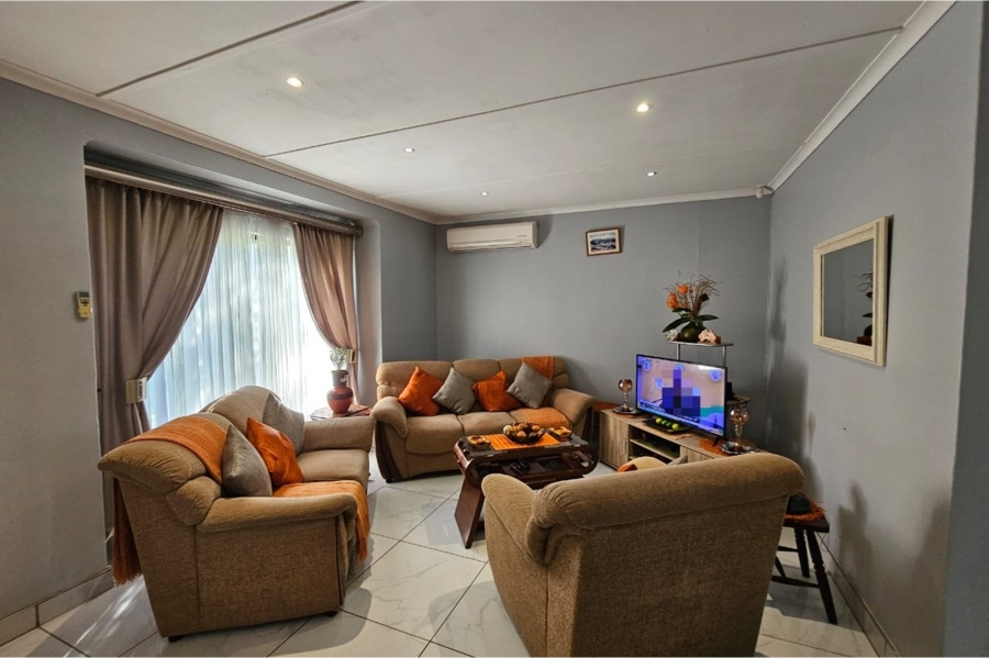 2 Bedroom Property for Sale in Lincoln Meade KwaZulu-Natal
