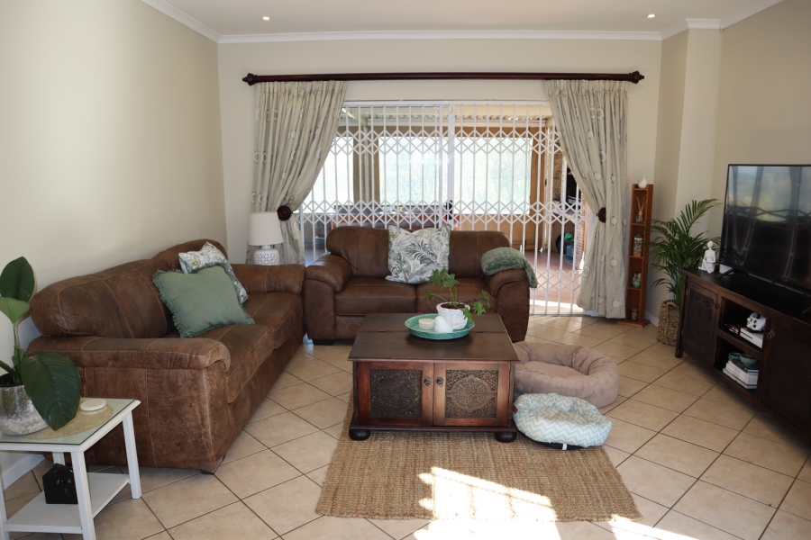 To Let 3 Bedroom Property for Rent in Assagay KwaZulu-Natal