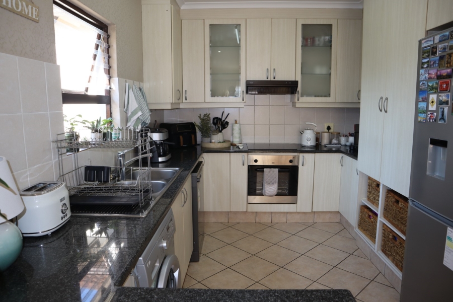 To Let 3 Bedroom Property for Rent in Assagay KwaZulu-Natal