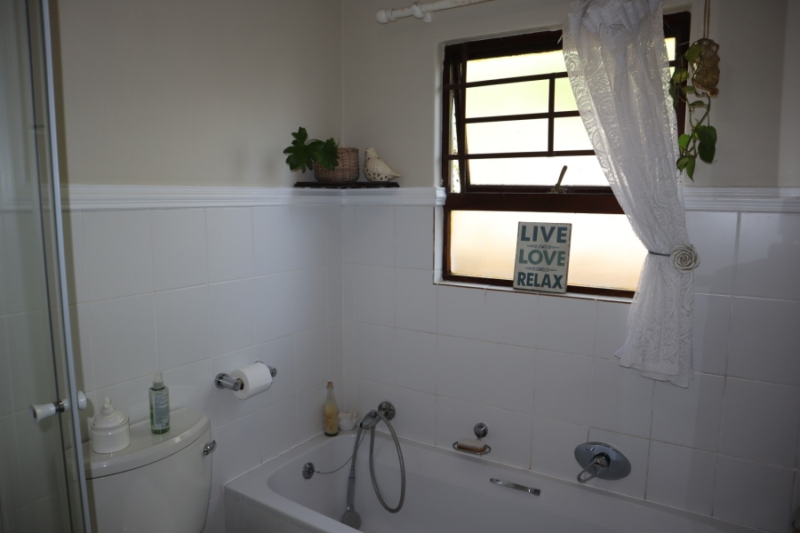 To Let 3 Bedroom Property for Rent in Assagay KwaZulu-Natal
