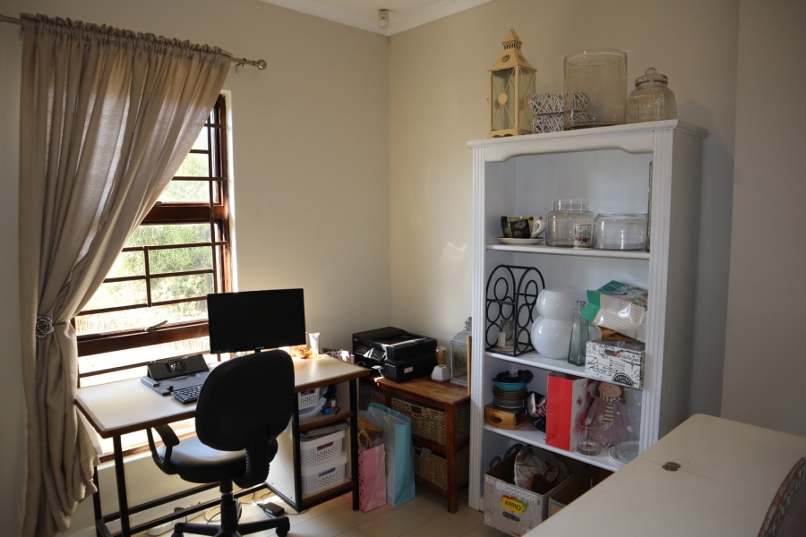 To Let 3 Bedroom Property for Rent in Assagay KwaZulu-Natal