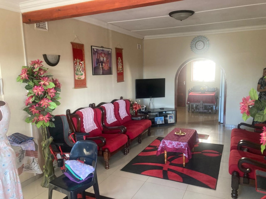 To Let 3 Bedroom Property for Rent in Avoca KwaZulu-Natal