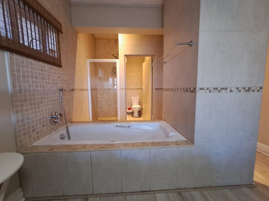 3 Bedroom Property for Sale in Lawrence Rocks KwaZulu-Natal