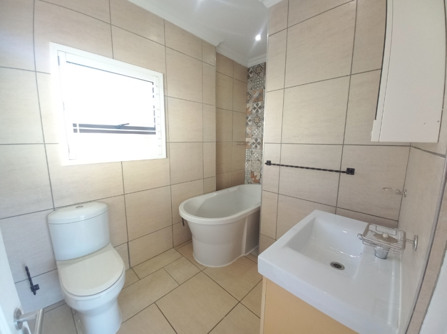 To Let 7 Bedroom Property for Rent in Umhlanga Ridge KwaZulu-Natal