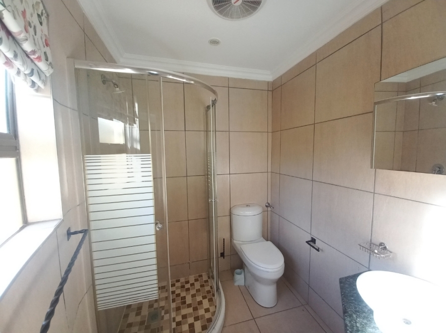 To Let 7 Bedroom Property for Rent in Umhlanga Ridge KwaZulu-Natal