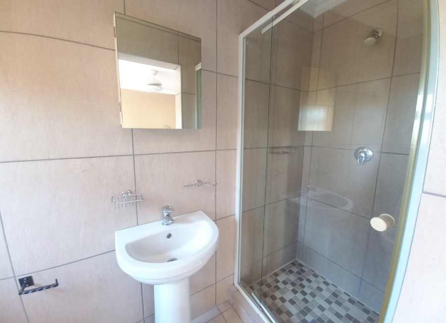 To Let 7 Bedroom Property for Rent in Umhlanga Ridge KwaZulu-Natal