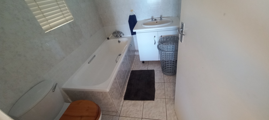 3 Bedroom Property for Sale in Manaba Beach KwaZulu-Natal