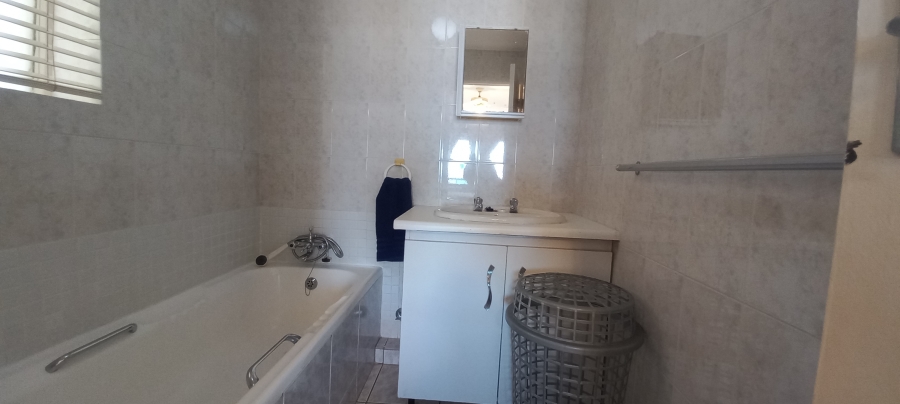 3 Bedroom Property for Sale in Manaba Beach KwaZulu-Natal