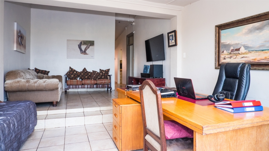12 Bedroom Property for Sale in Tugela Mouth KwaZulu-Natal
