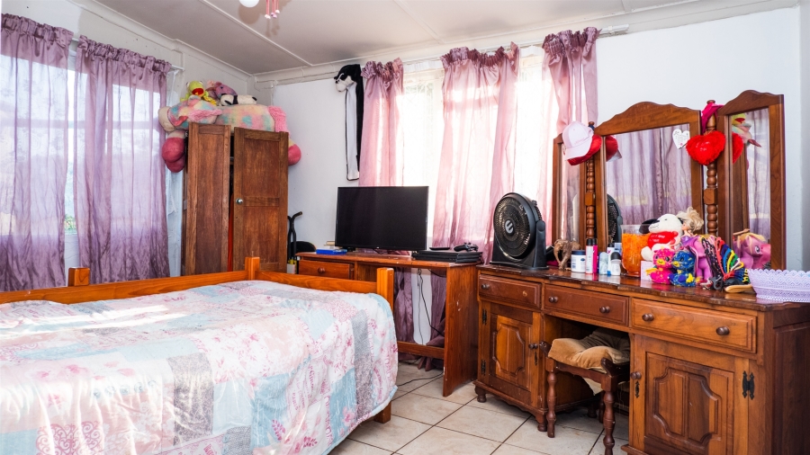 12 Bedroom Property for Sale in Tugela Mouth KwaZulu-Natal