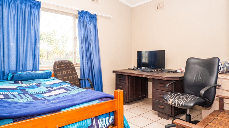 12 Bedroom Property for Sale in Tugela Mouth KwaZulu-Natal