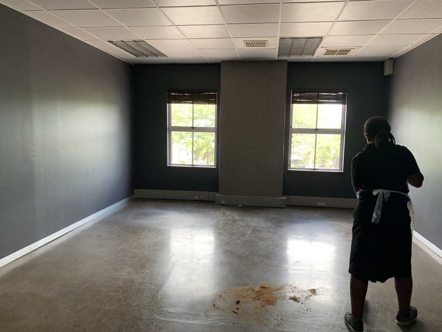 To Let commercial Property for Rent in Mount Edgecombe KwaZulu-Natal