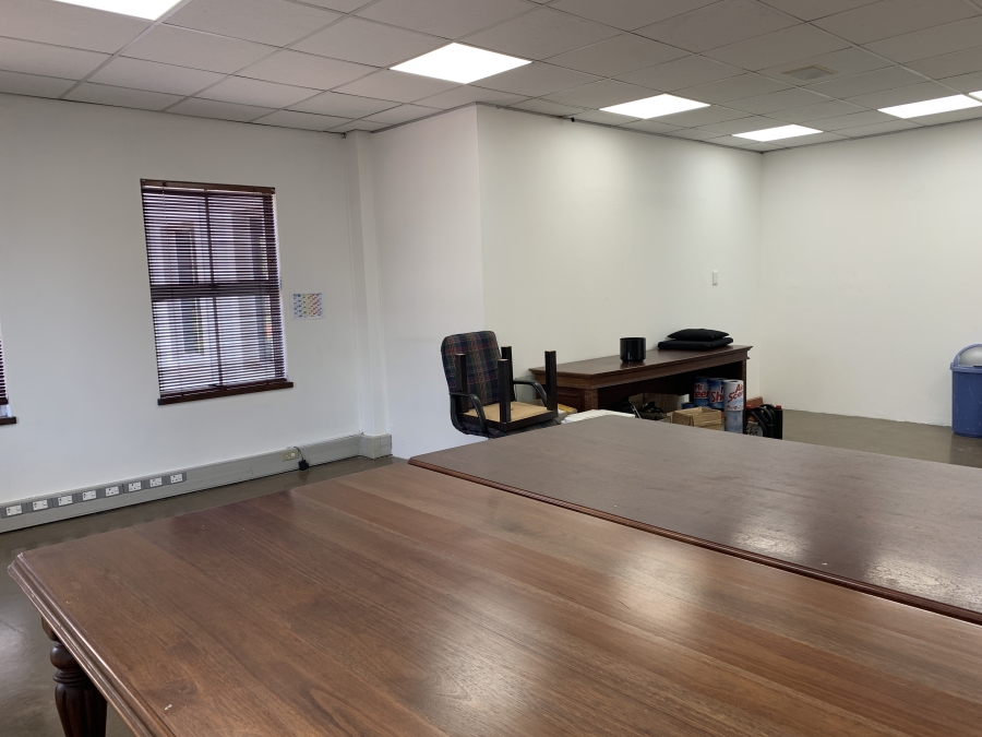 To Let commercial Property for Rent in Mount Edgecombe KwaZulu-Natal