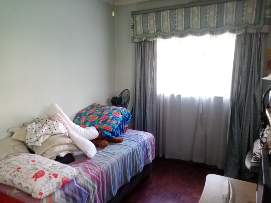 4 Bedroom Property for Sale in Mount Vernon KwaZulu-Natal
