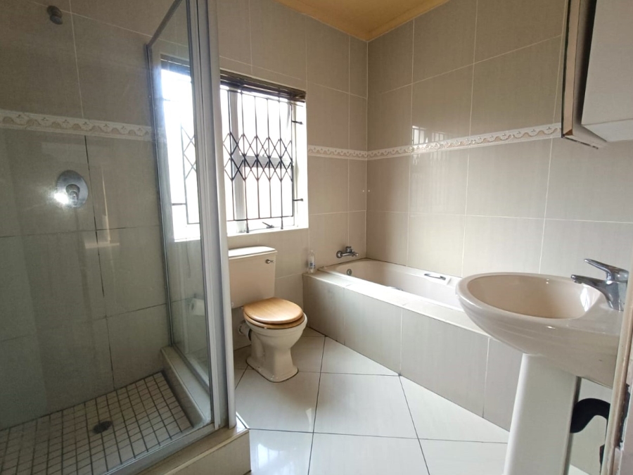 To Let 3 Bedroom Property for Rent in Veld En Vlei KwaZulu-Natal