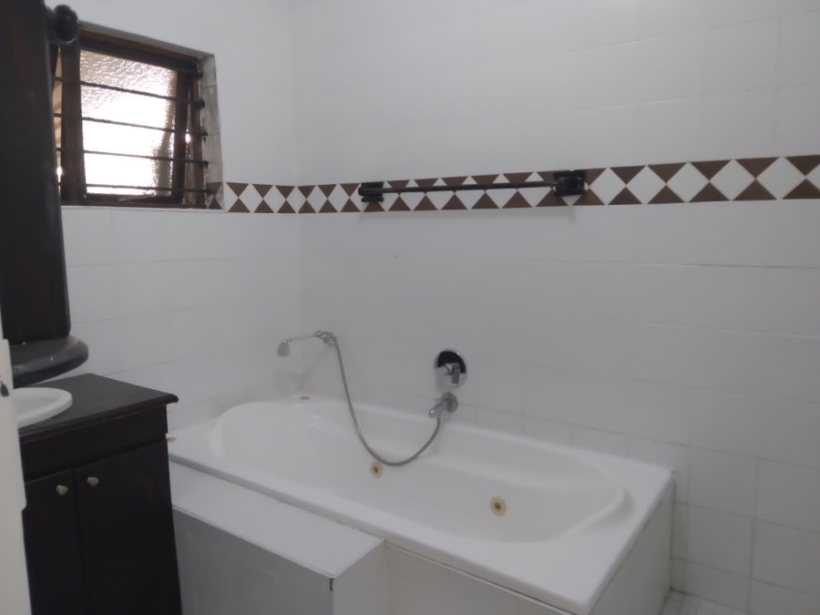 To Let 2 Bedroom Property for Rent in The Wolds KwaZulu-Natal