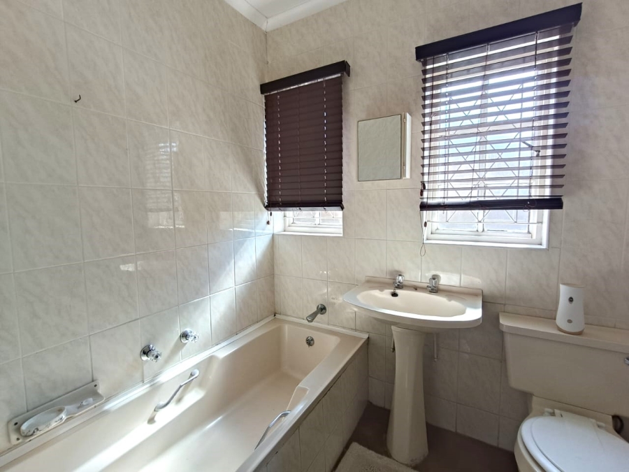 To Let 3 Bedroom Property for Rent in Meer En See KwaZulu-Natal