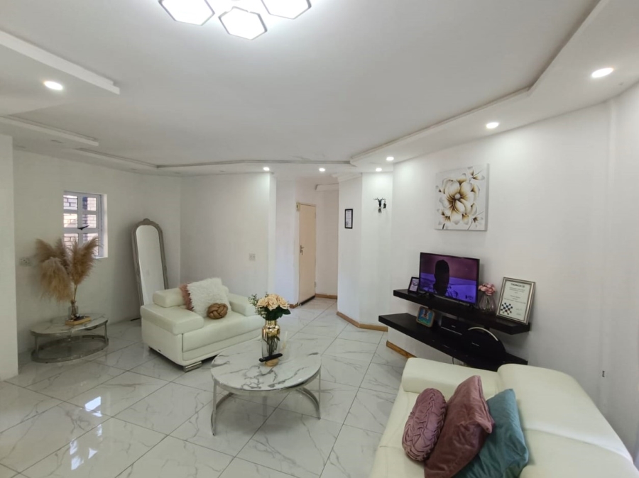 To Let 3 Bedroom Property for Rent in Meer En See KwaZulu-Natal