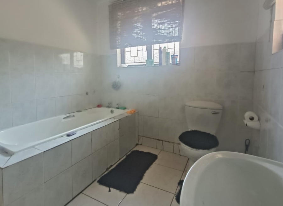 To Let 2 Bedroom Property for Rent in Birdswood KwaZulu-Natal