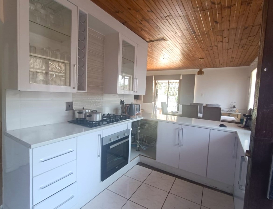 To Let 2 Bedroom Property for Rent in Birdswood KwaZulu-Natal