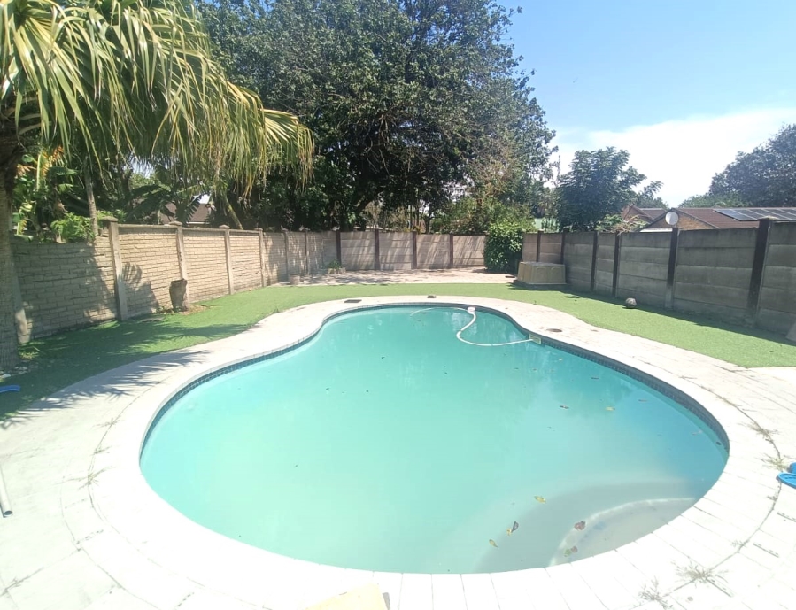To Let 2 Bedroom Property for Rent in Birdswood KwaZulu-Natal