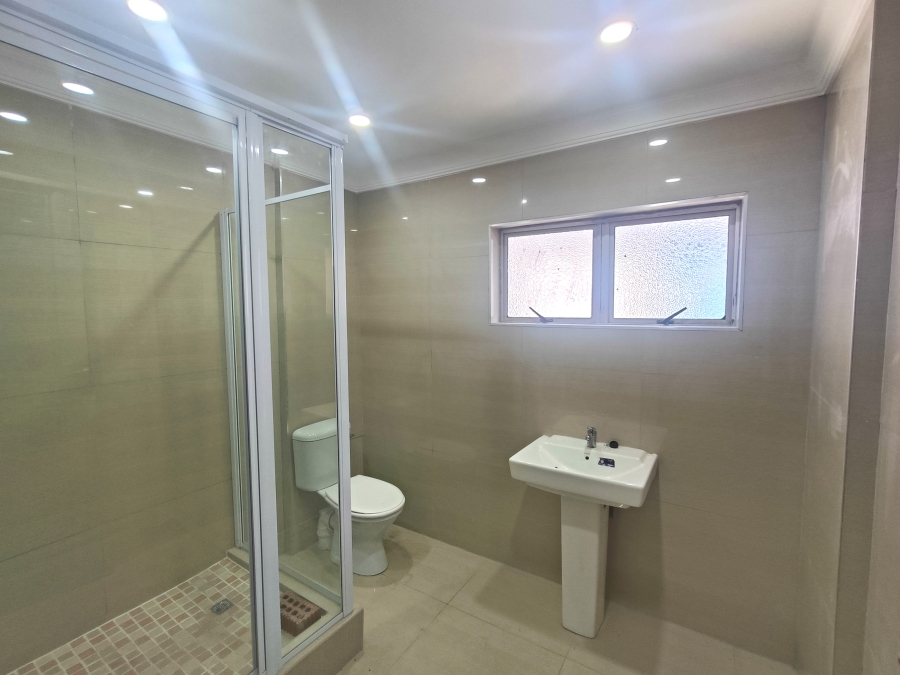 To Let 4 Bedroom Property for Rent in Brackenham KwaZulu-Natal